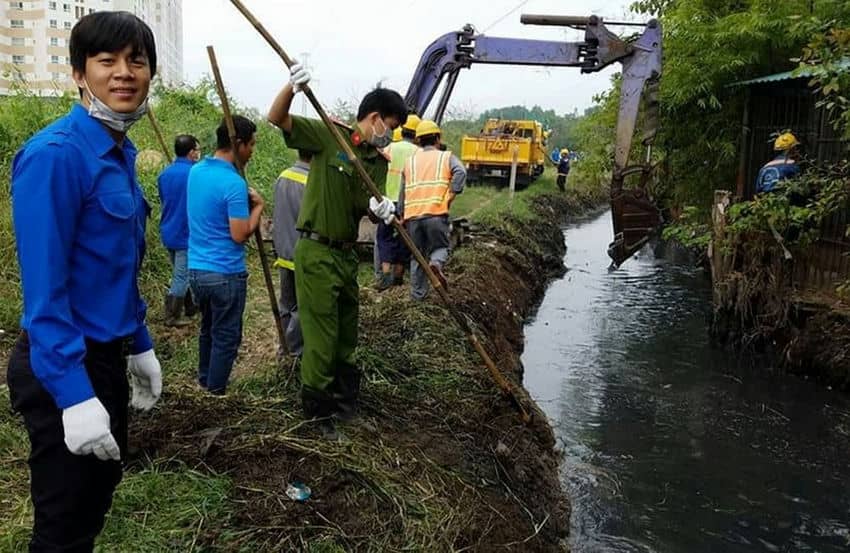 Các lực lượng tham gia xóa điểm đen ô nhiễm môi trường